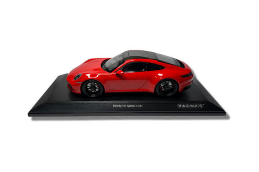 Minichamps 1/18 - Porsche 911 (992) Carrera 4 GTS Red